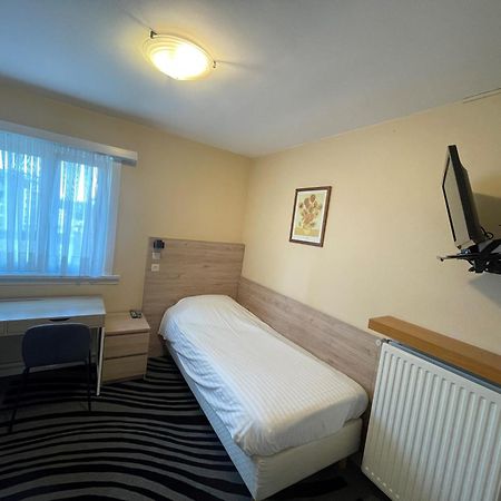 Hotel Bristol Internationaal Mortsel ภายนอก รูปภาพ