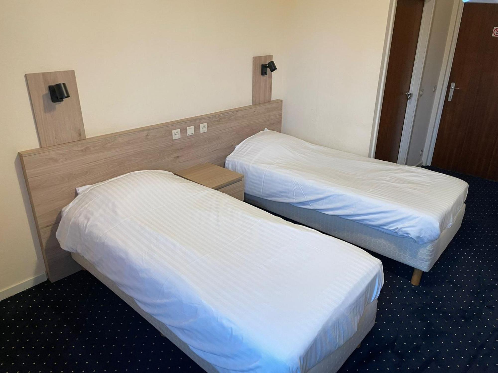 Hotel Bristol Internationaal Mortsel ภายนอก รูปภาพ